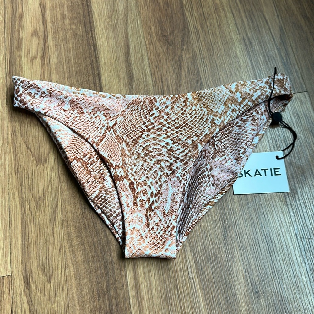 Skatie Cheryl Bikini Bottoms Small